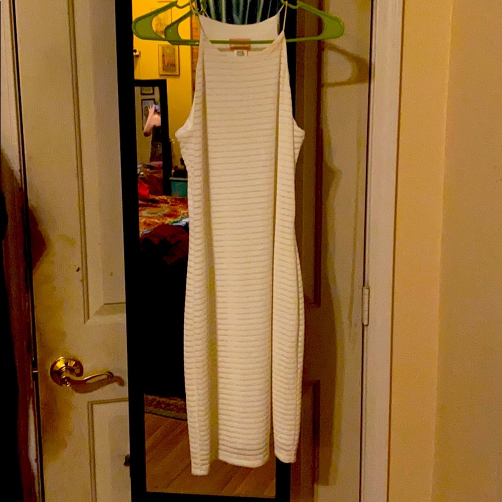 White  strapless dress